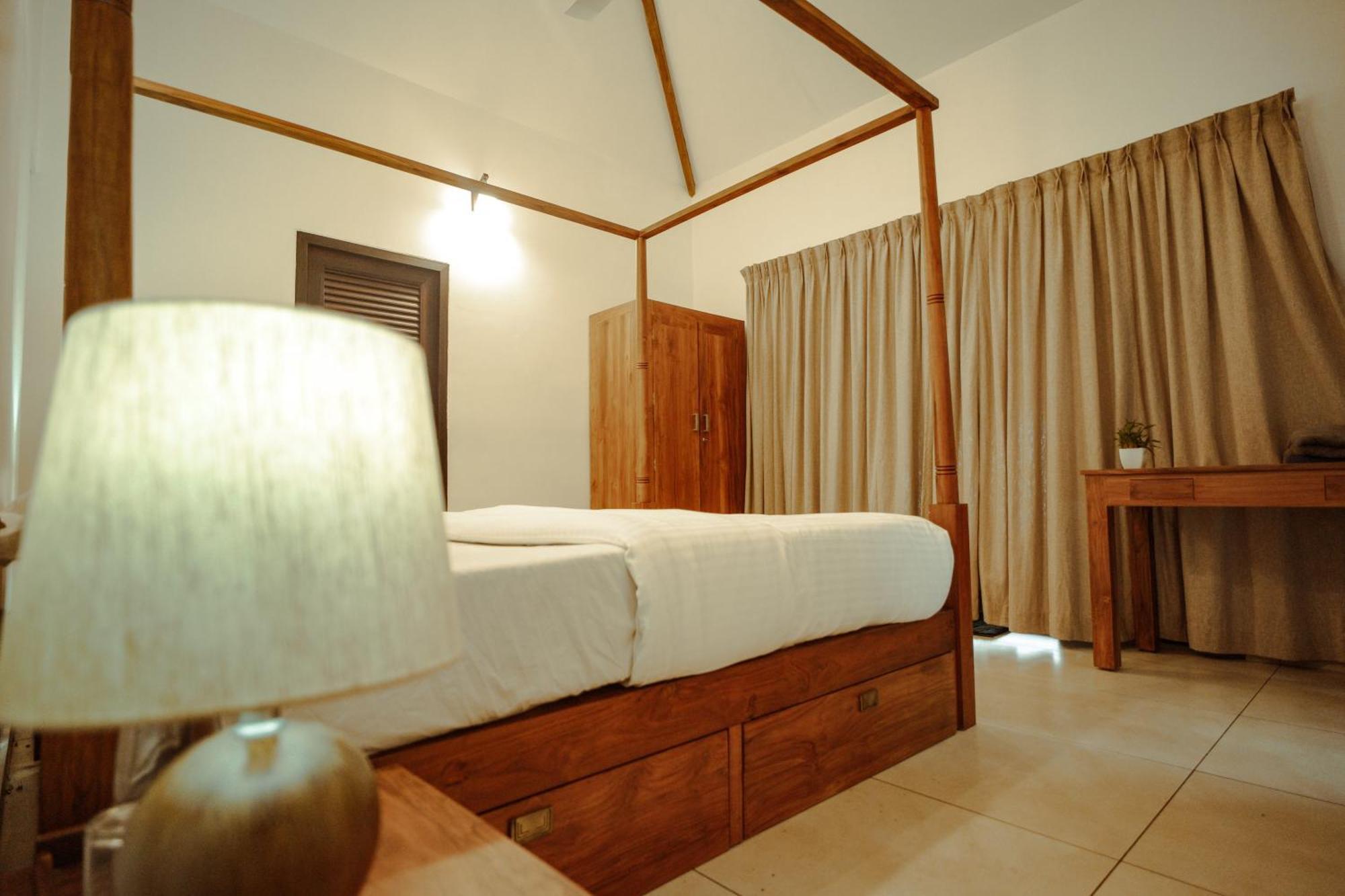 Nila Paithal Villa Paithalmala Bagian luar foto