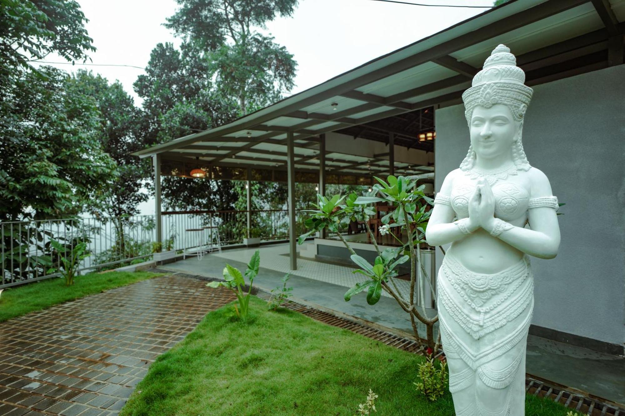Nila Paithal Villa Paithalmala Bagian luar foto