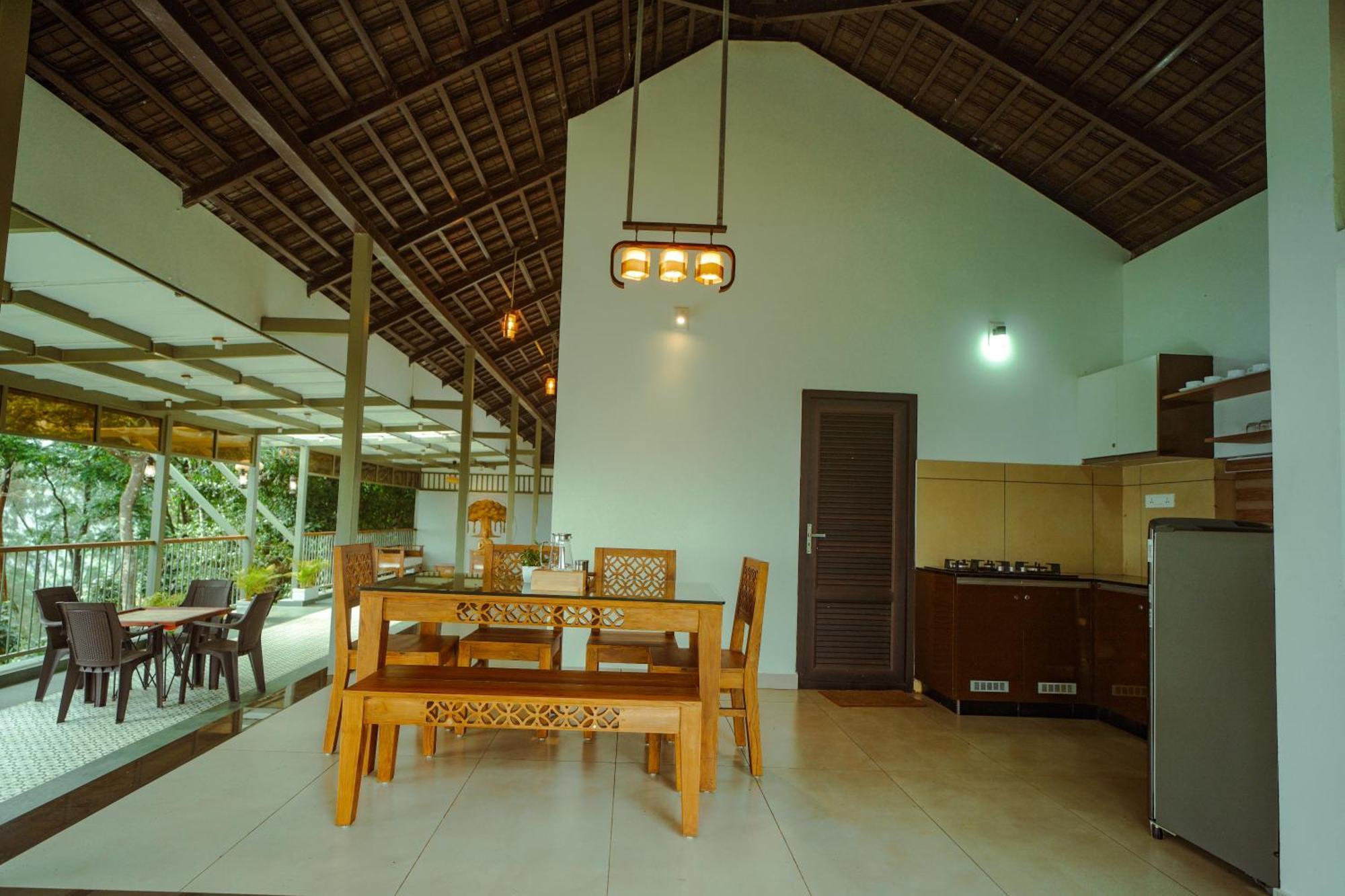 Nila Paithal Villa Paithalmala Bagian luar foto