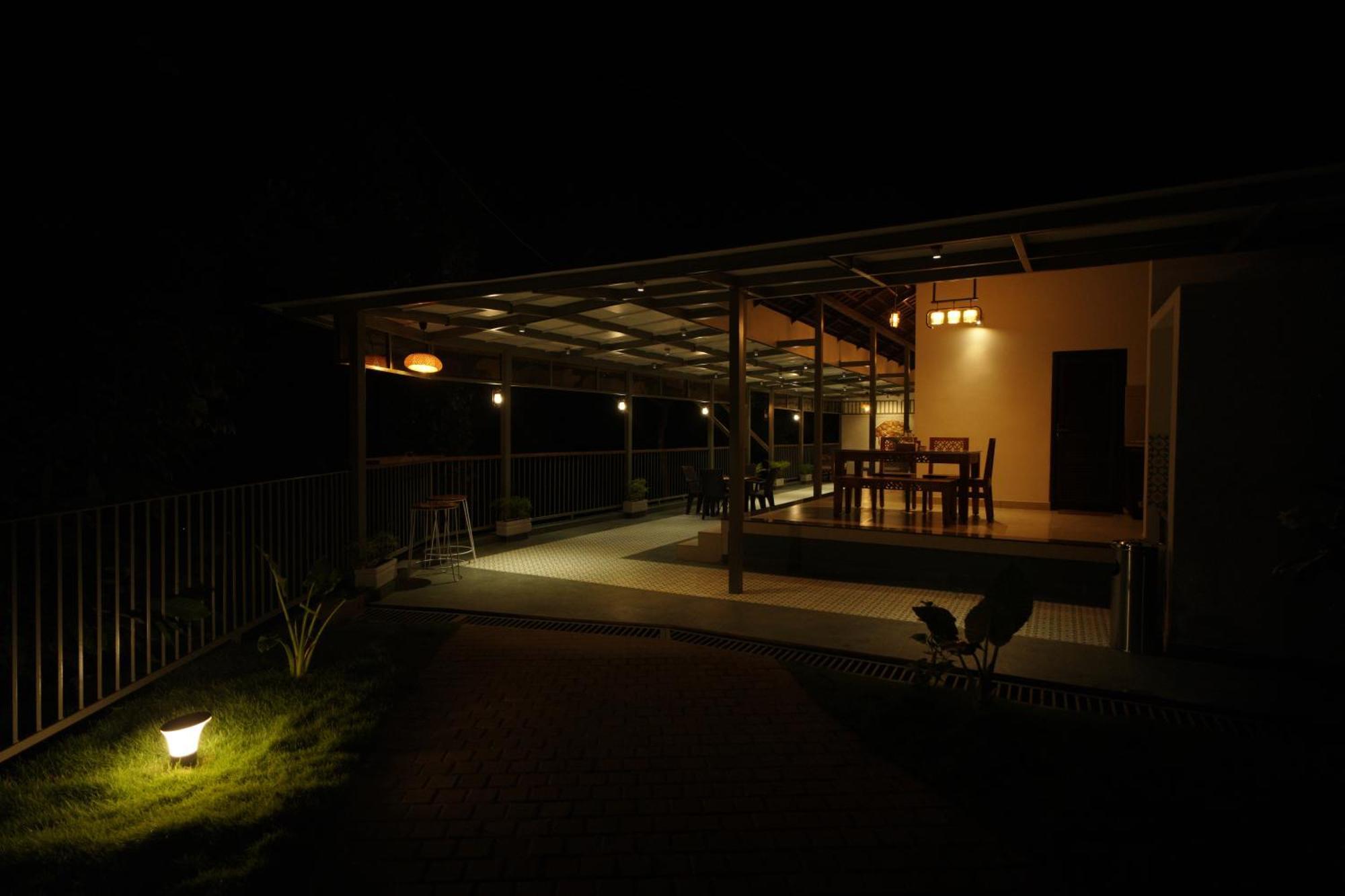 Nila Paithal Villa Paithalmala Bagian luar foto